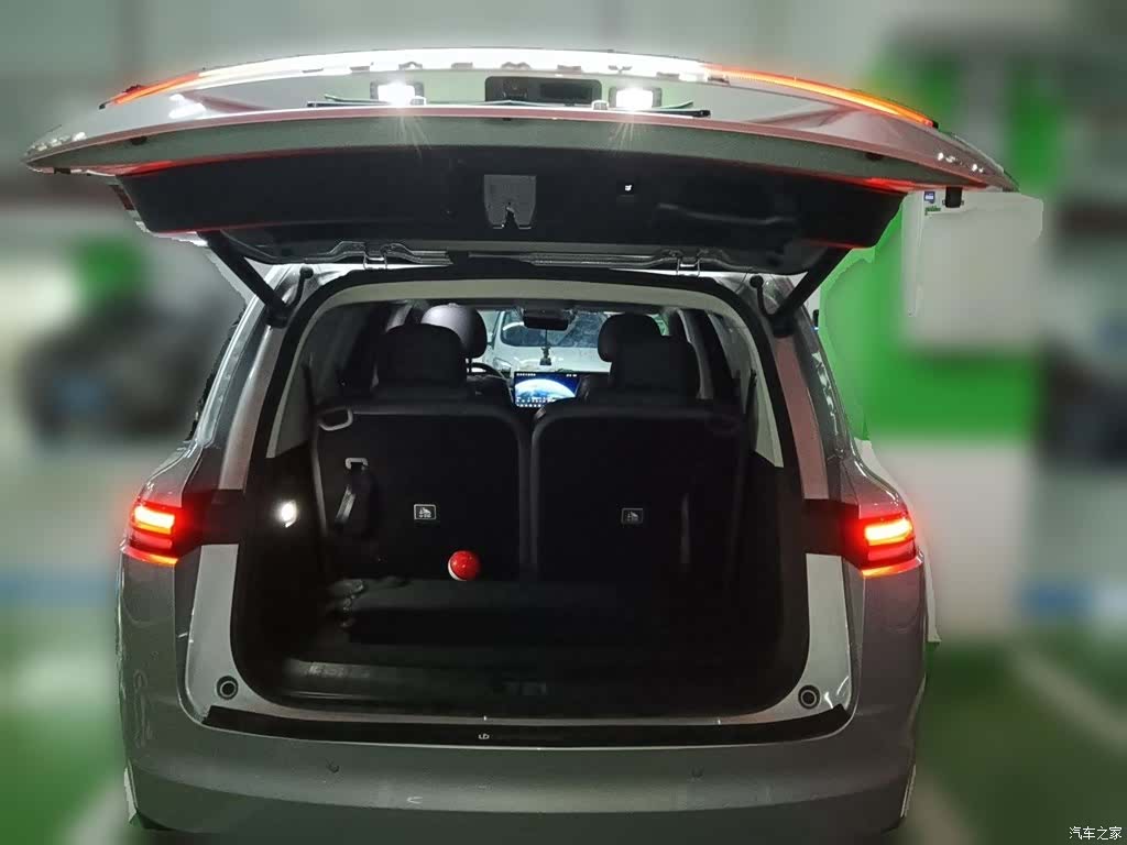 Leapmotor C16, 2024 15