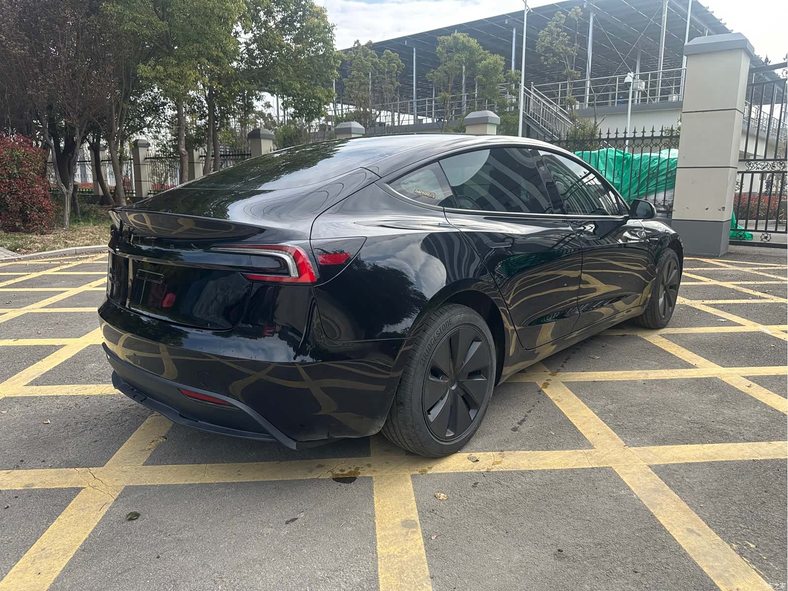 Tesla Model 3, 2025 6