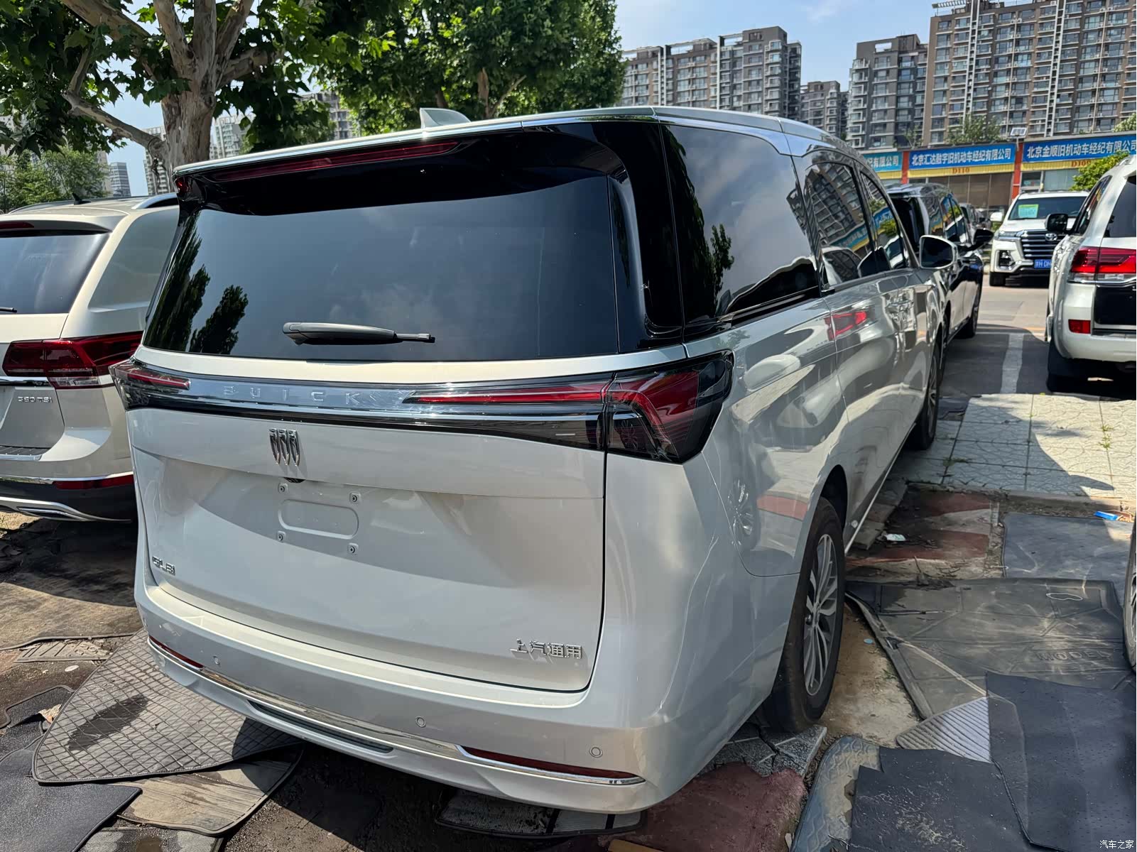 Buick GL8, 2025 8