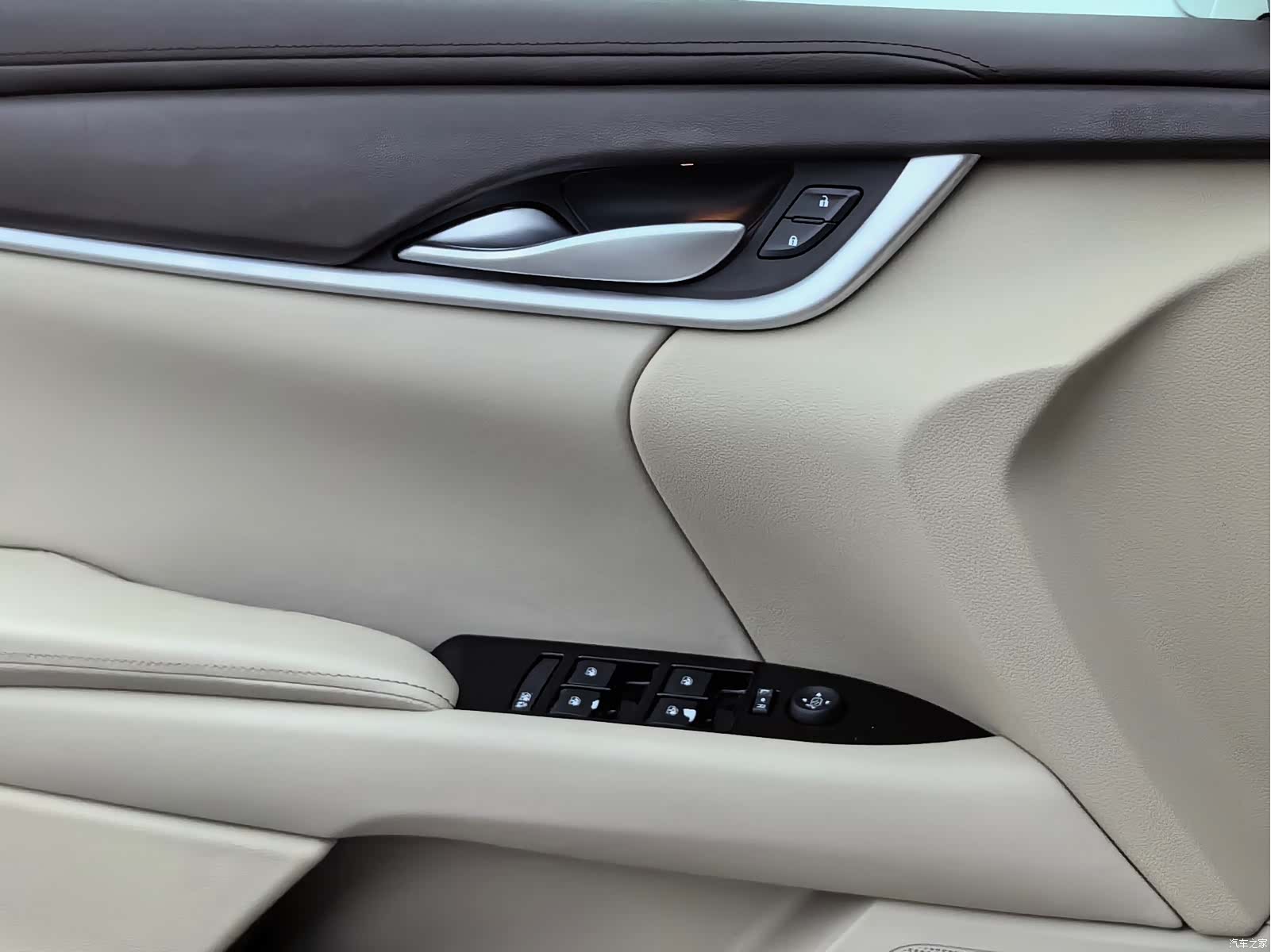 Cadillac XTS, 2017 25