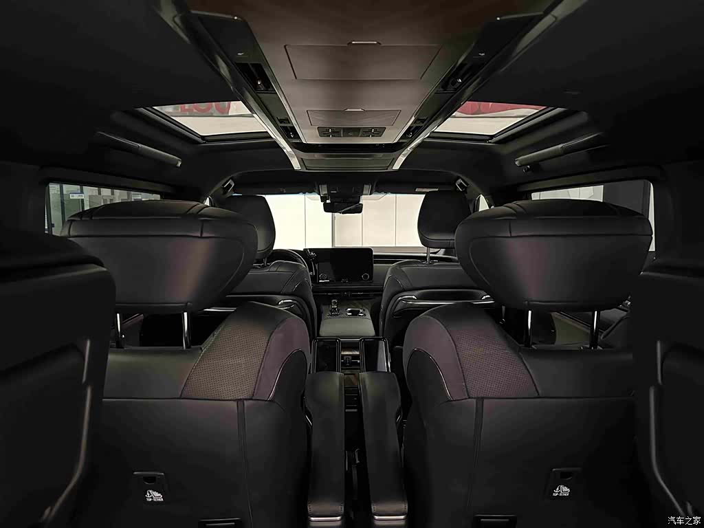 Lexus LM, 2024 10