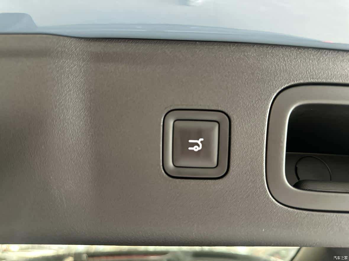 Leapmotor B10, 2025 15