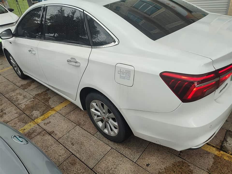 Roewe i6 Roewe i6