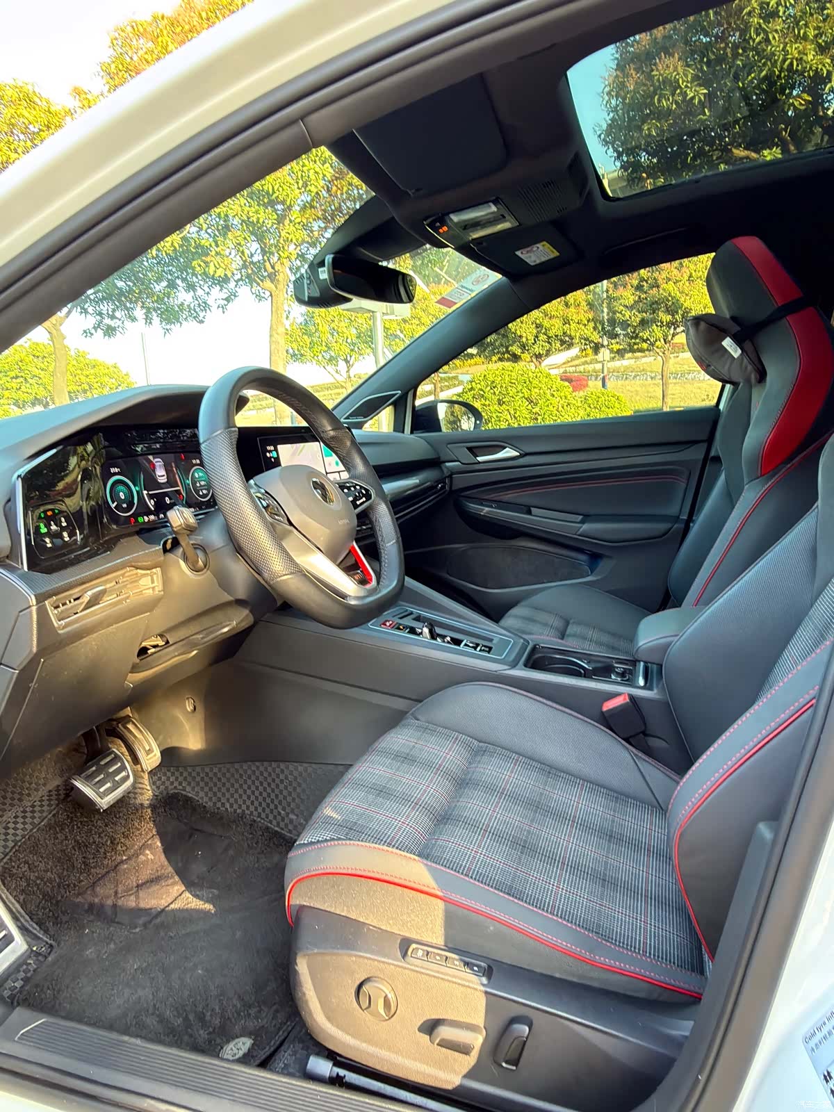 Volkswagen Golf, 2023 10