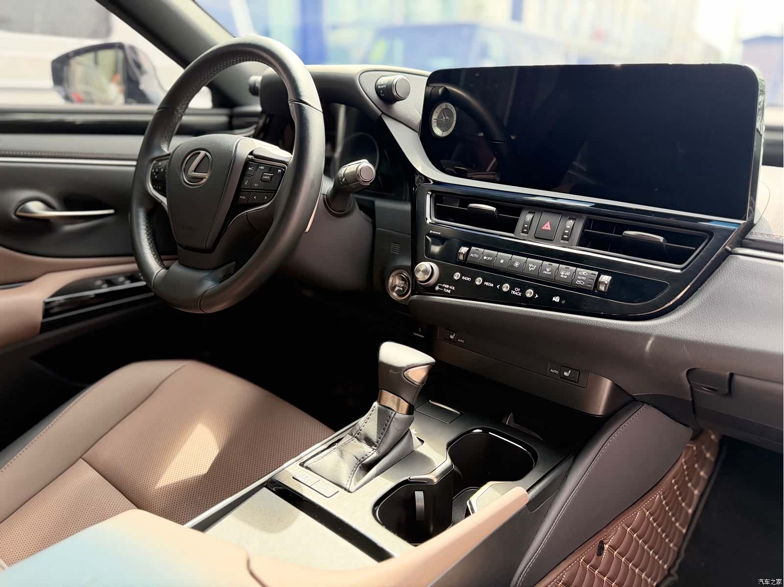 Lexus ES, 2023 25