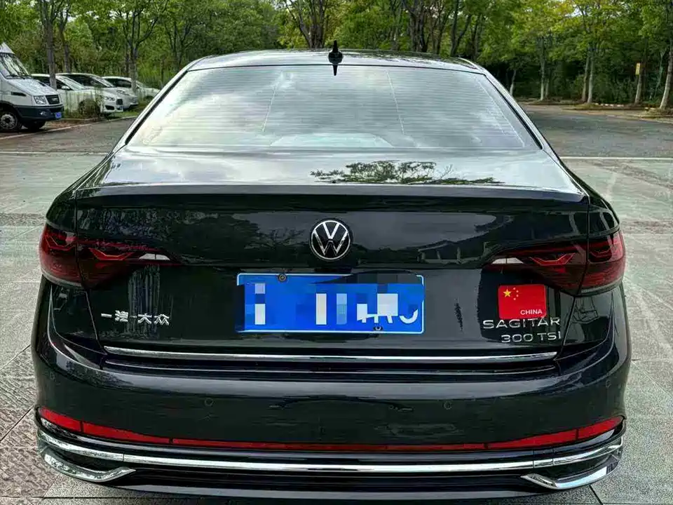 Volkswagen Sagitar