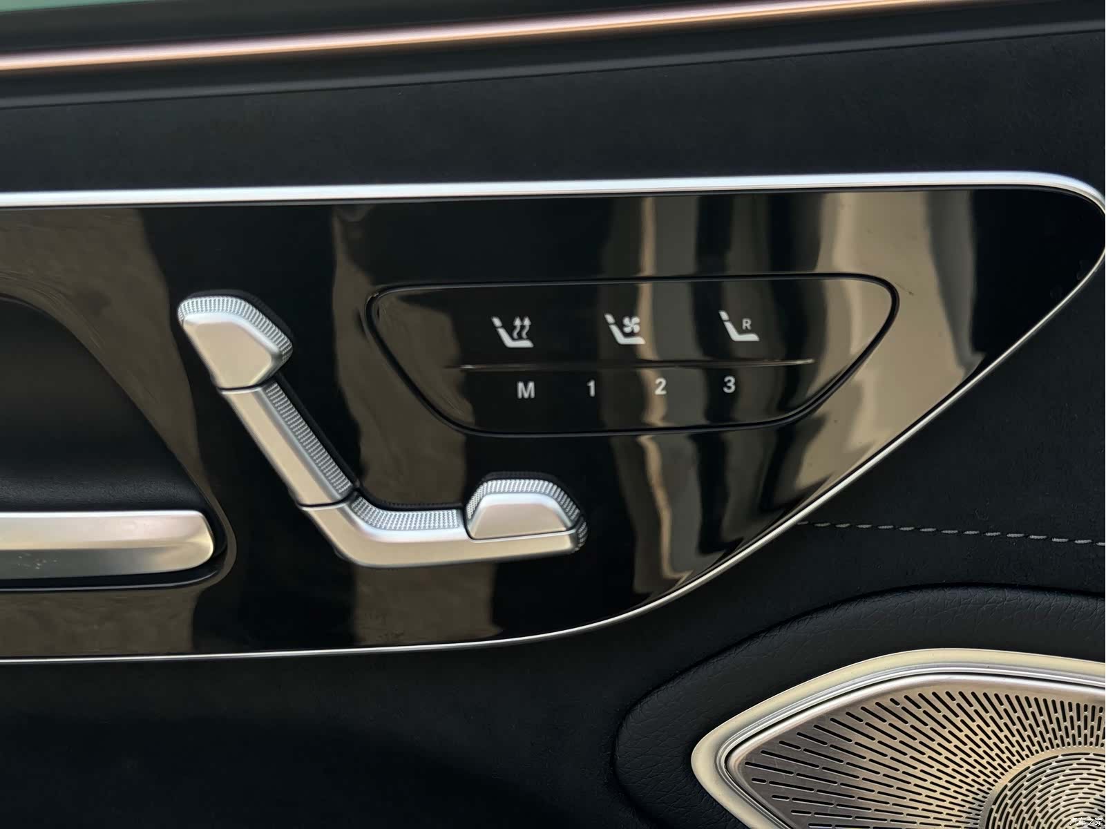 Mercedes-Benz EQS, 2026 12