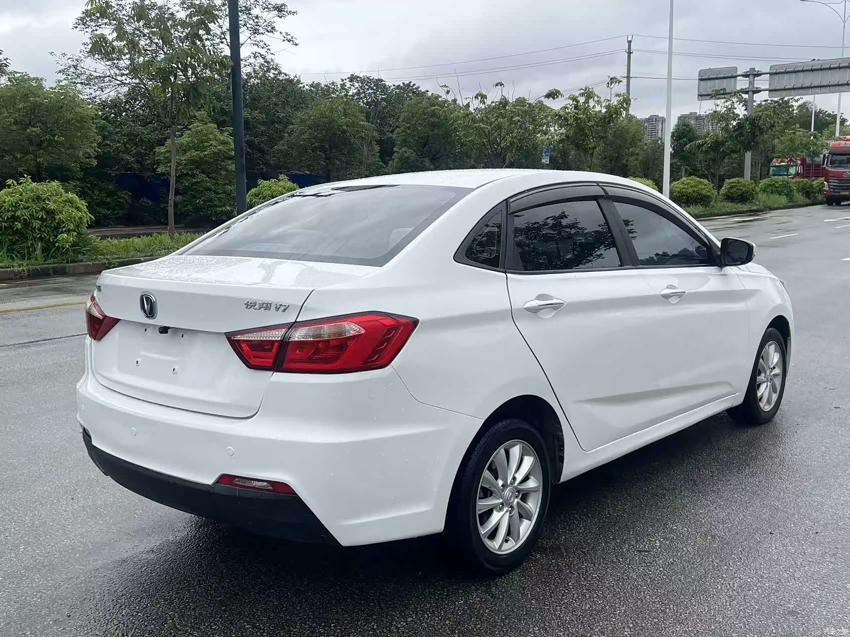 Changan V7, 2017 7