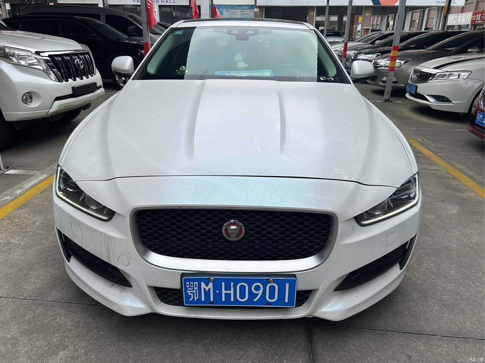 Jaguar XE, 2017 2