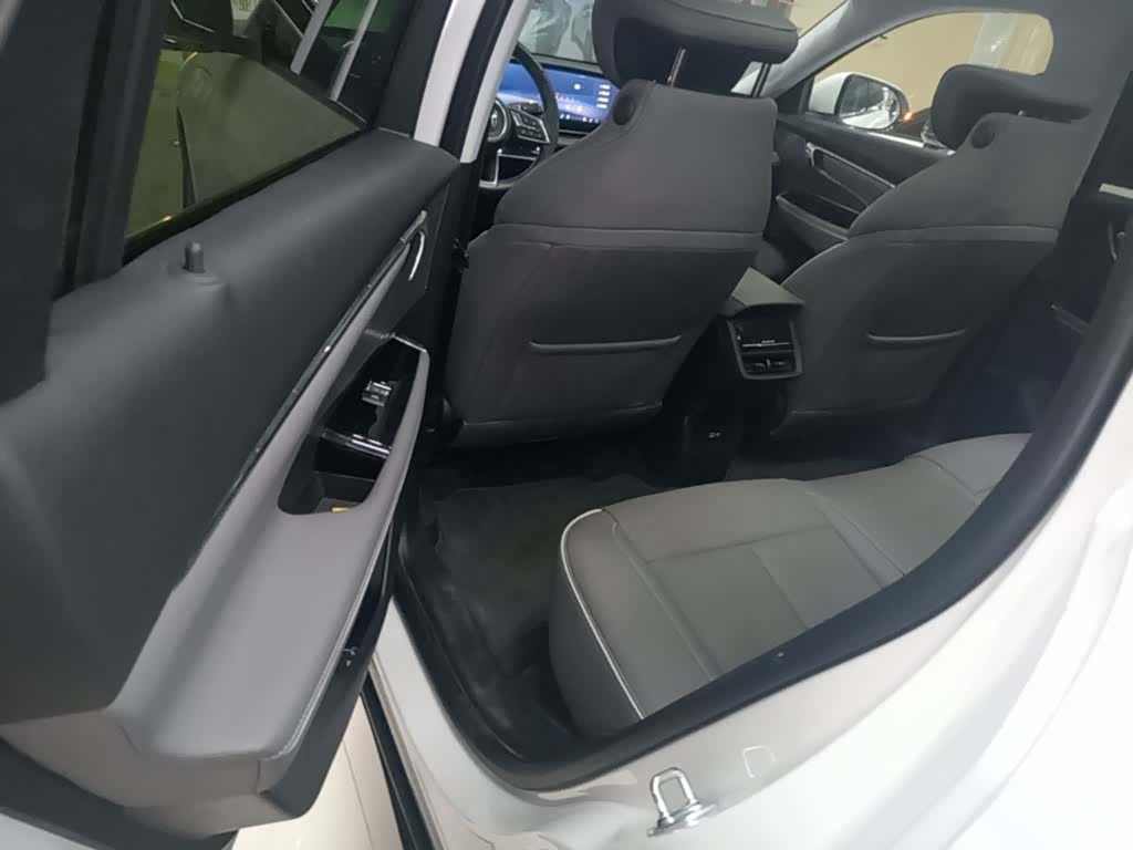 Buick E5, 2025 17