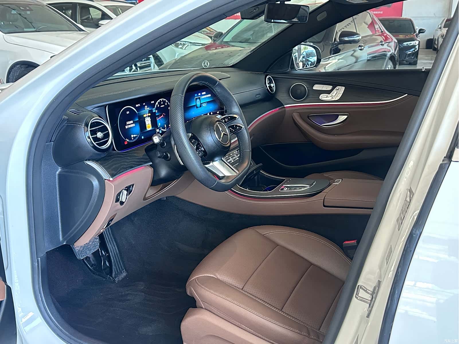 Mercedes-Benz E-Class, 2023 4