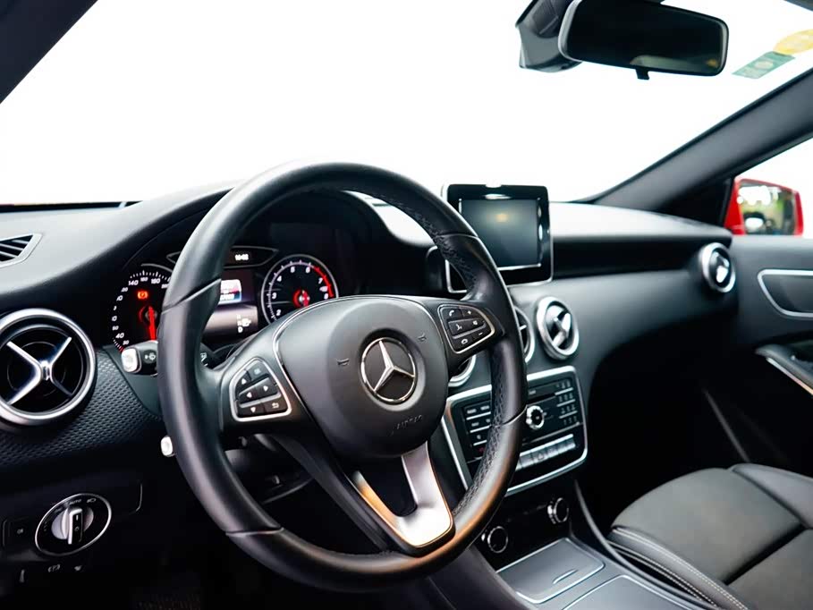Mercedes-Benz Class A Mercedes-Benz Class A