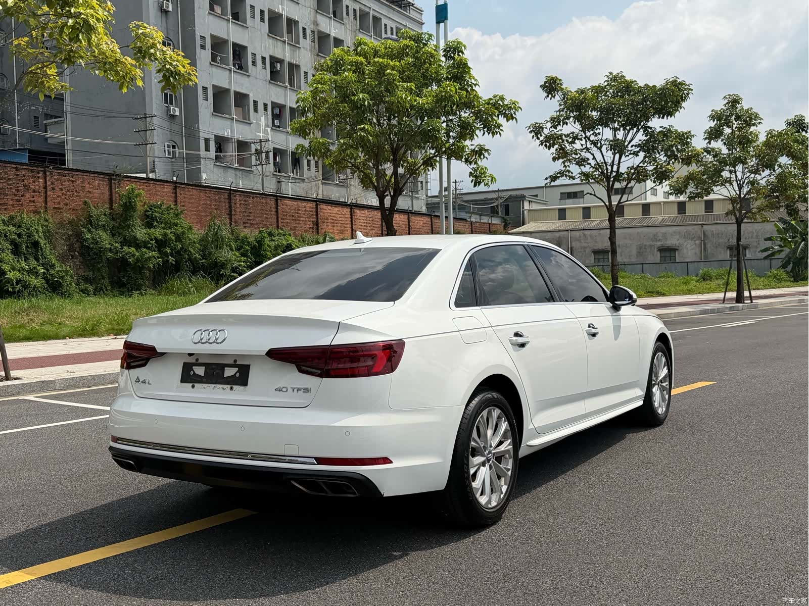 Audi A4L, 2019 6