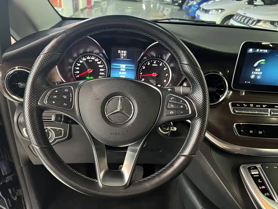 Mercedes-Benz V-class Mercedes-Benz V-class