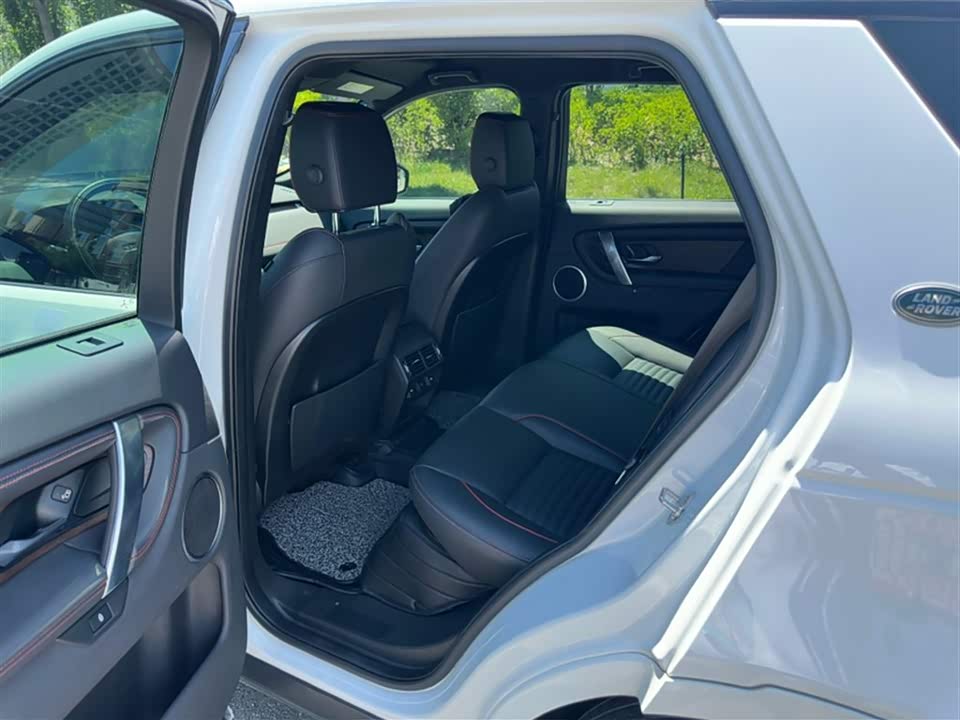 Land Rover Discover sports