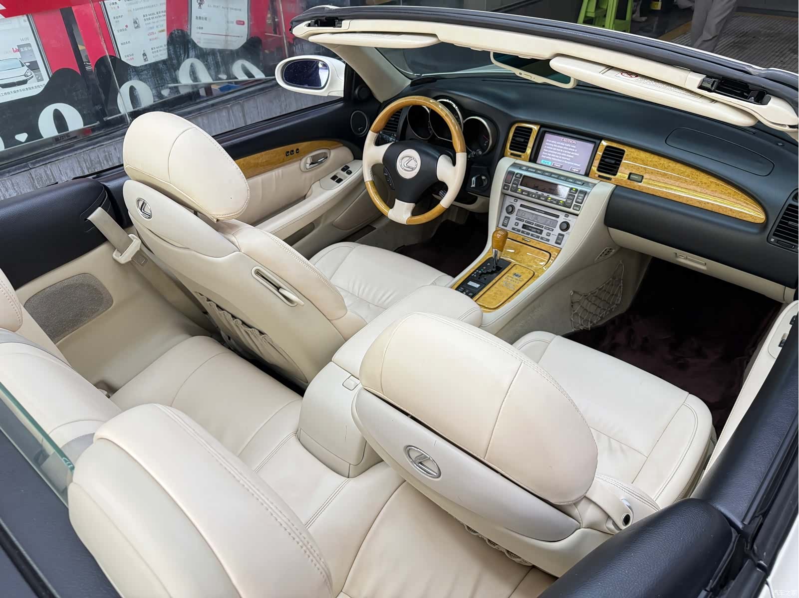 Lexus SC, 2004 4