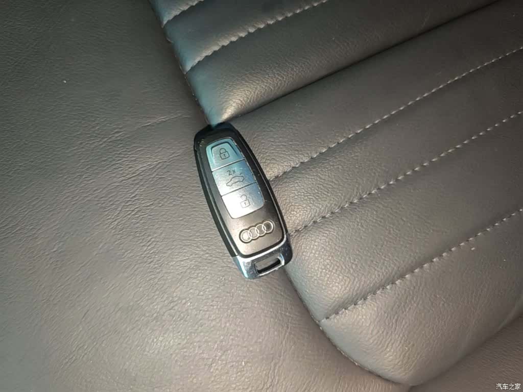 Audi A6L, 2022 9