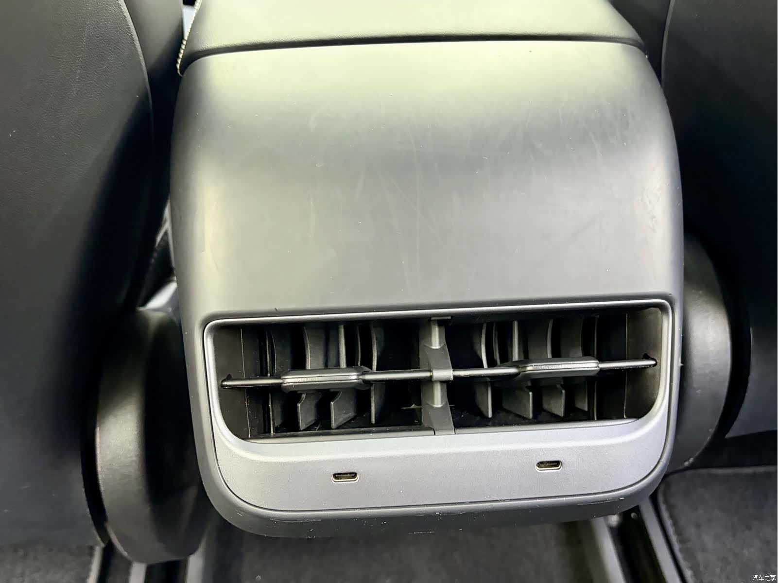 Tesla Model 3, 2020 13