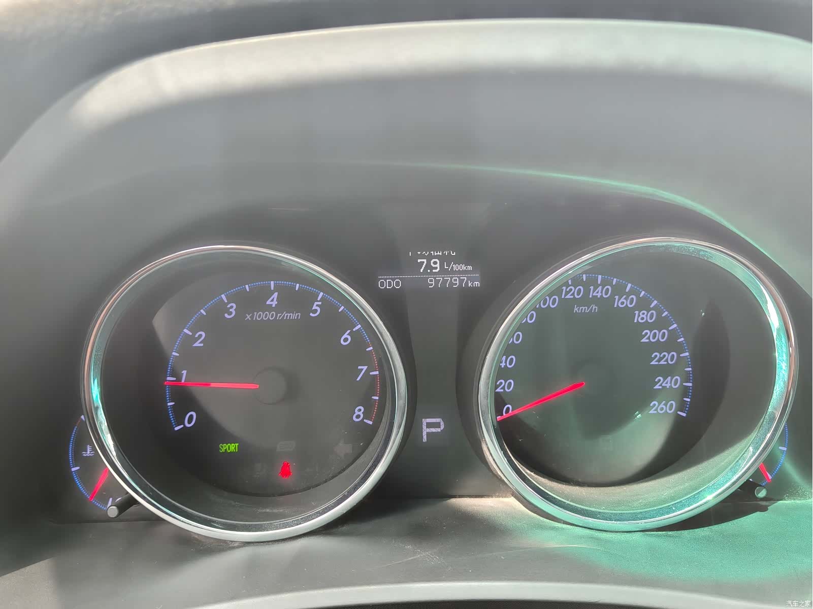Toyota 2.5V, 2014 9