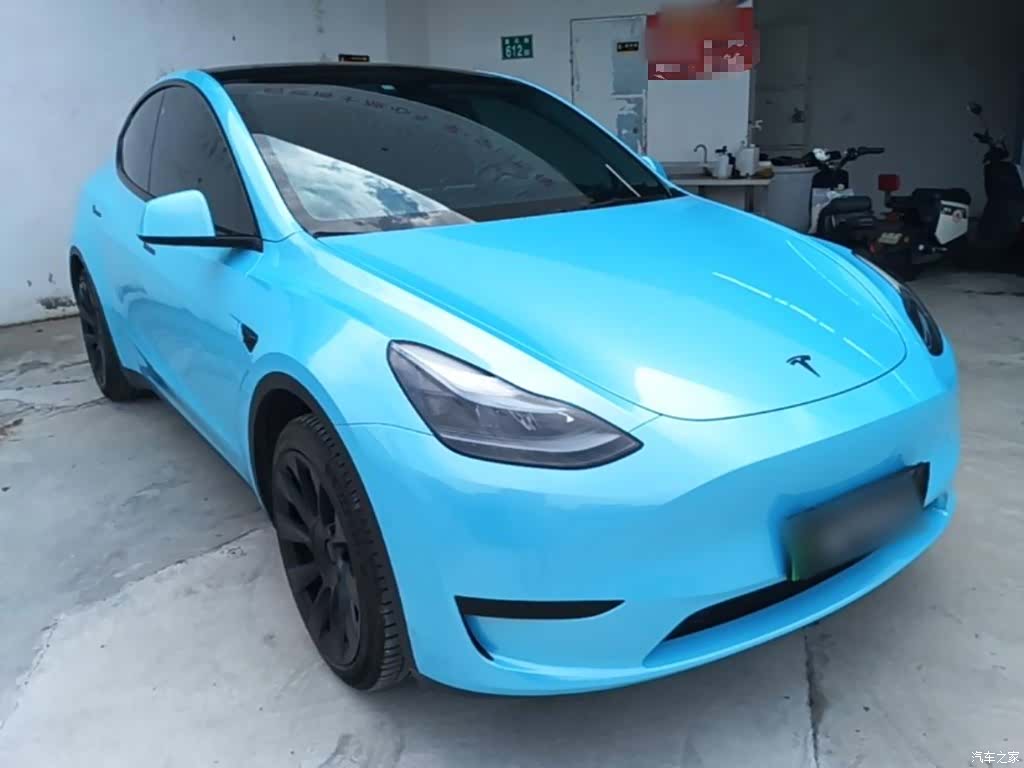 Tesla Model Y, 2022 4