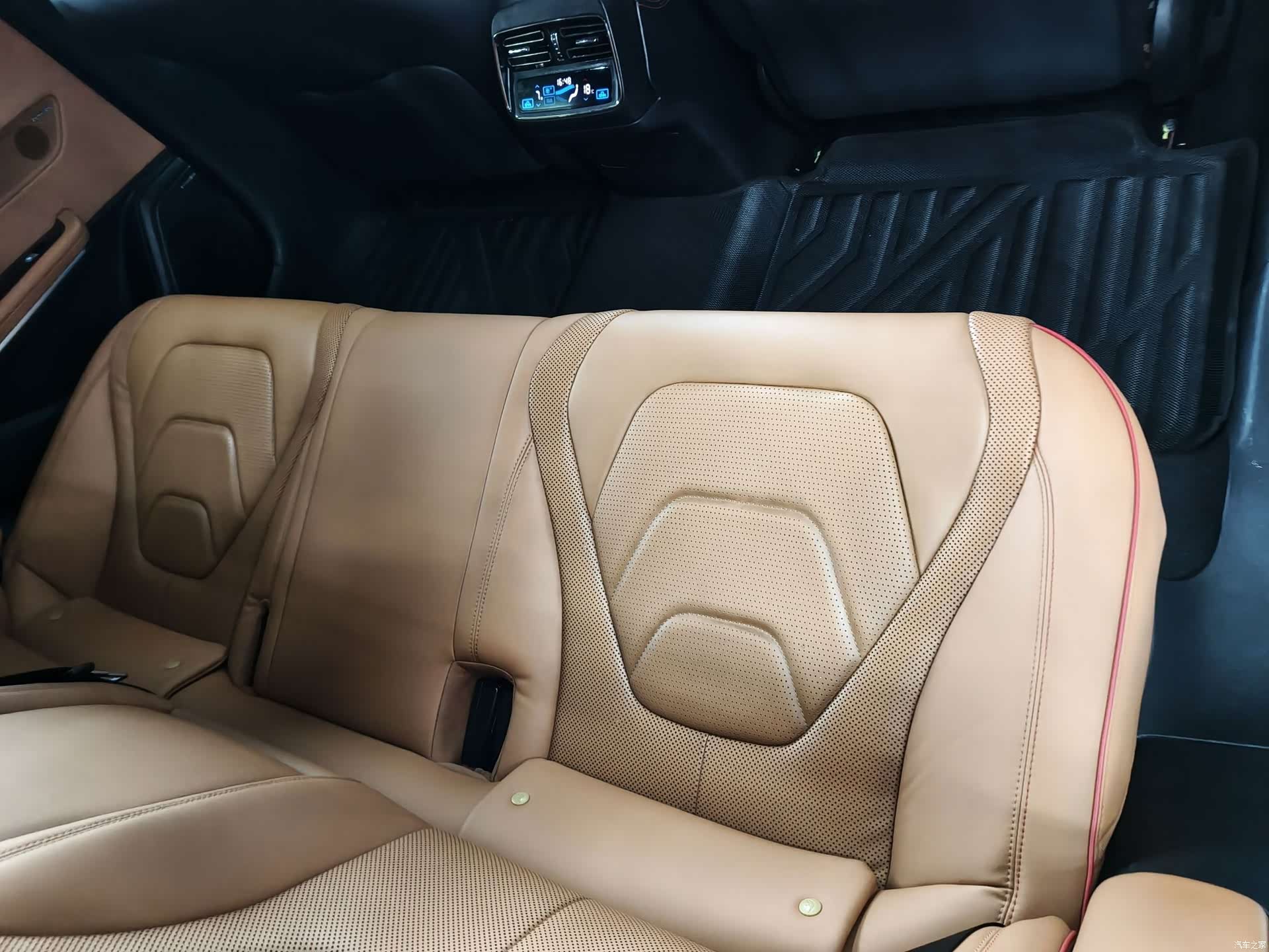 BYD Han, 2024 19