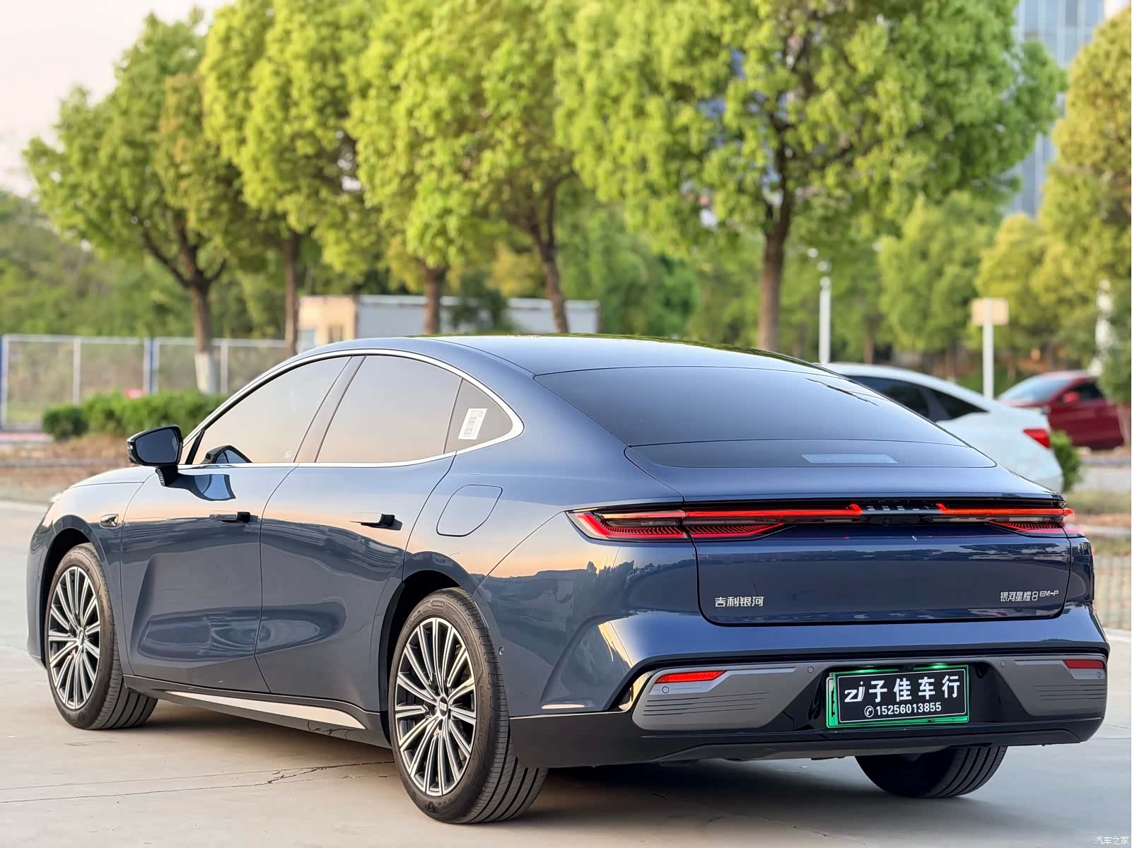 Geely 8, 2025 4