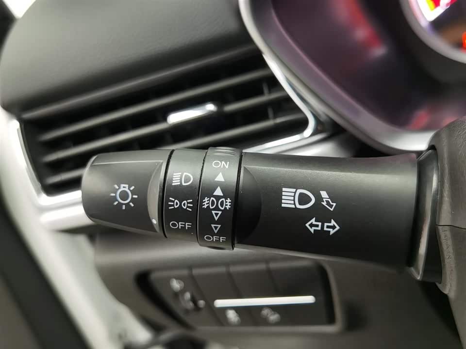 Soueast DX5 Soueast DX5