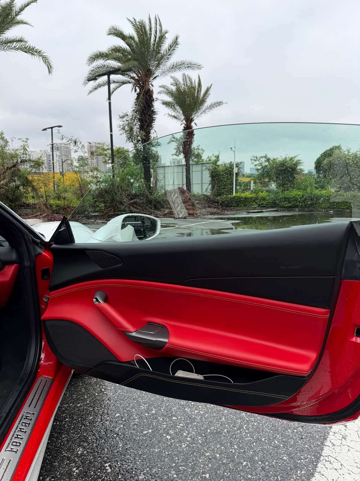 Ferrari 488, 2016 13