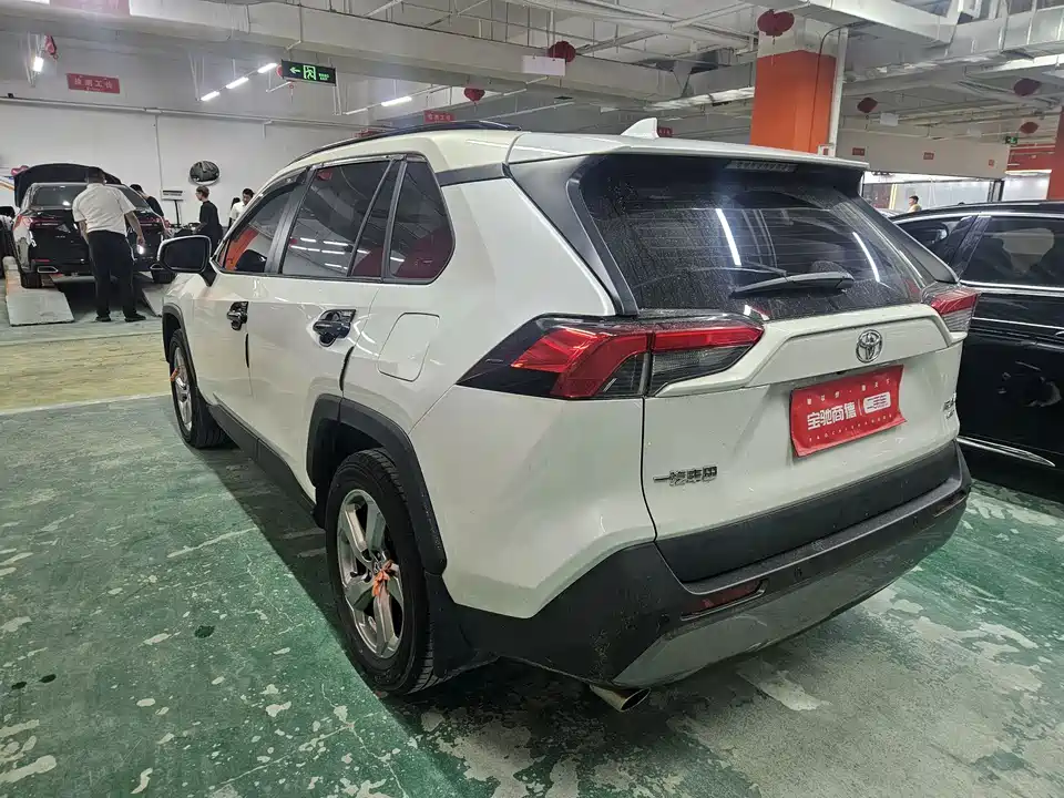 Toyota RAV4 Rongfang