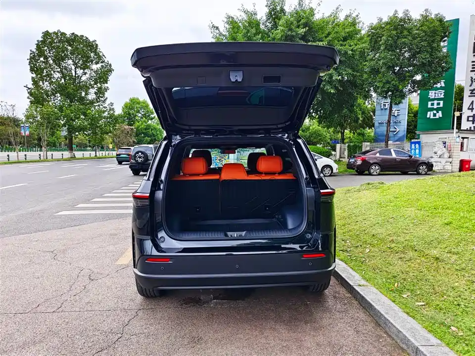 Toyota Platinum Wisdom 3X