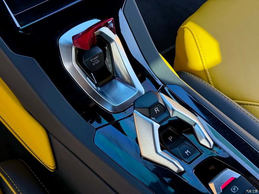 Lamborghini Huracán, 2023 19