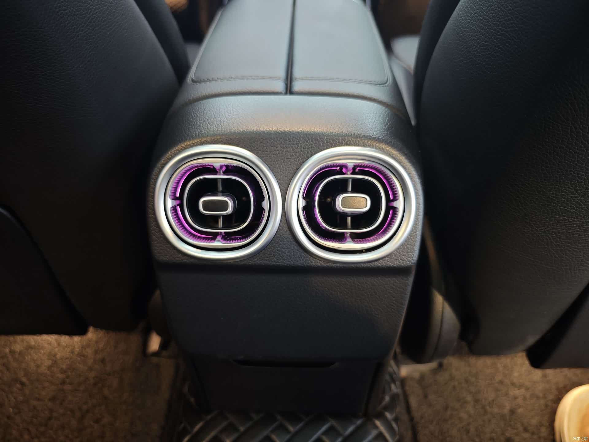 Mercedes-Benz C-Class, 2021 9