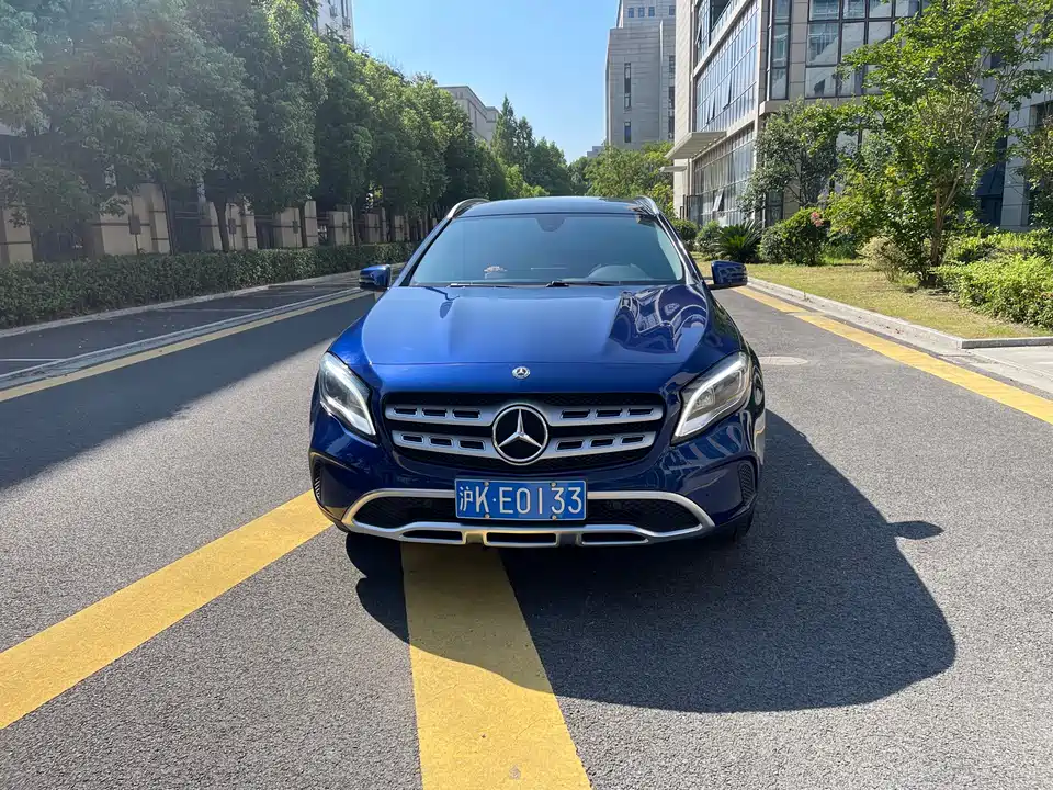 Mercedes-Benz GLA
