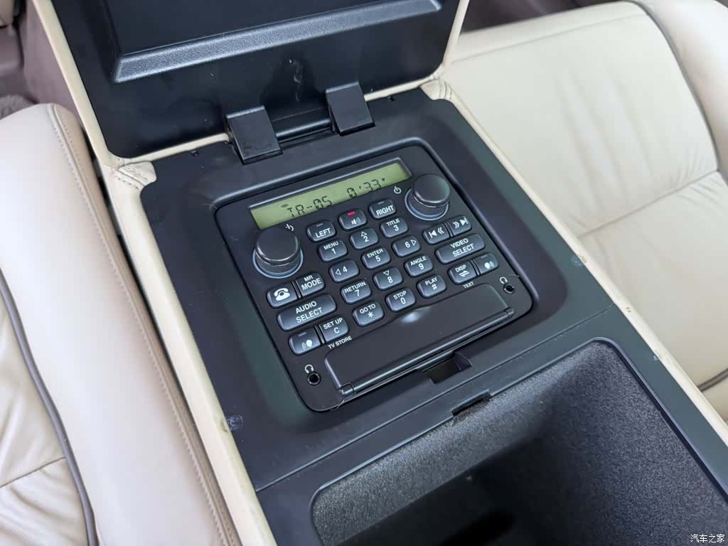 Jaguar XJ, 2005 10