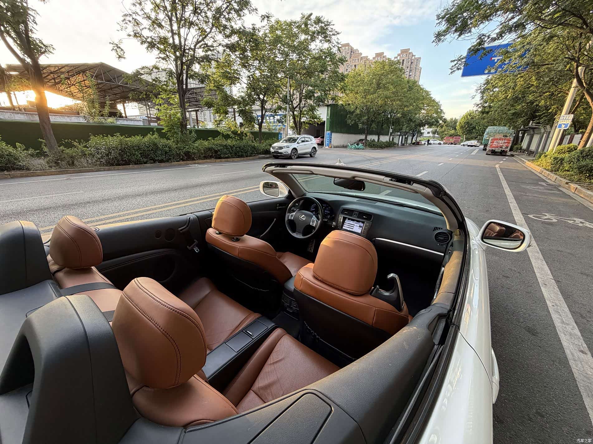 Lexus IS, 2011 14