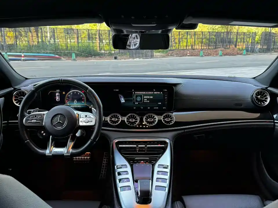 Mercedes-Benz AMG GT