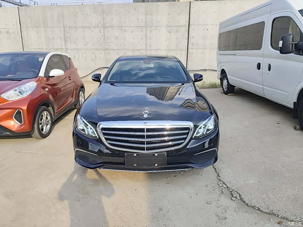 Mercedes-Benz E-Class, 2019 3