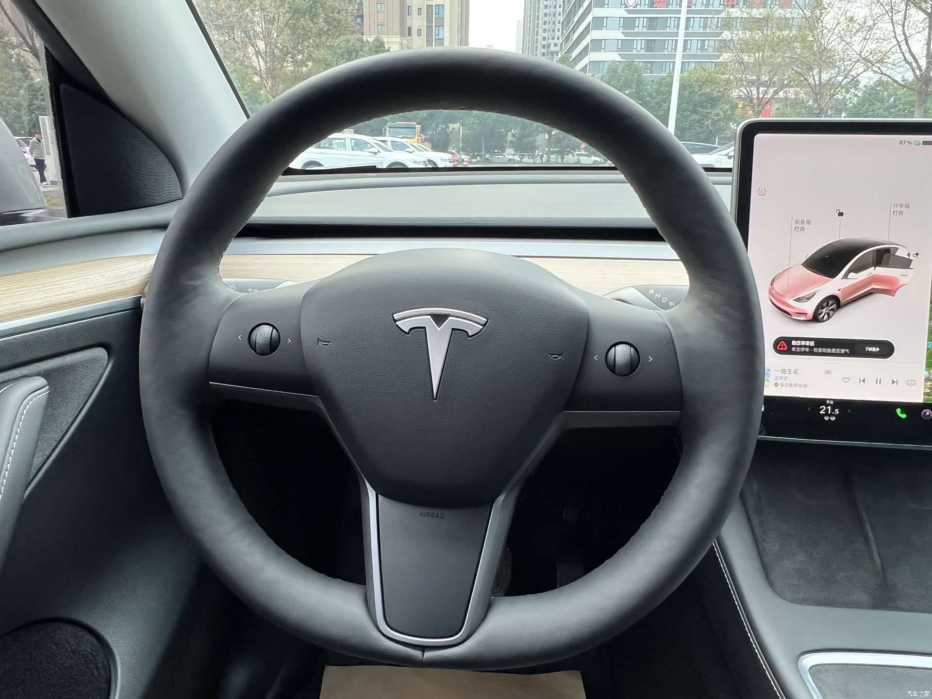 Tesla Model Y, 2021 13