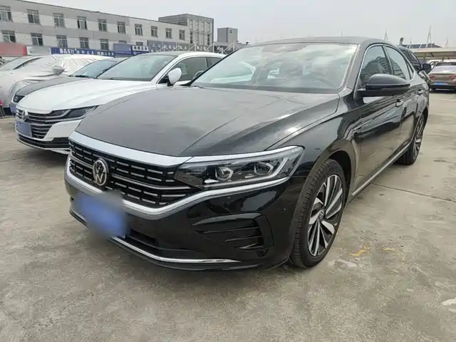 Volkswagen Passat 2024 — купить из Китая под заказ