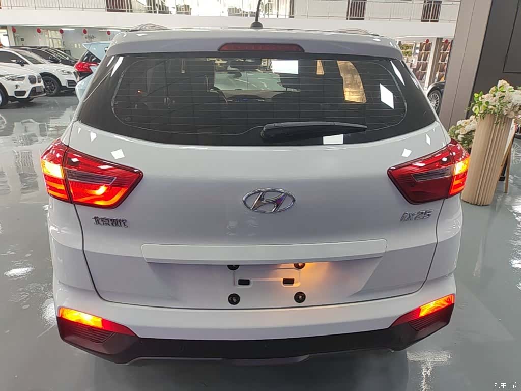 Hyundai ix25, 2015 4