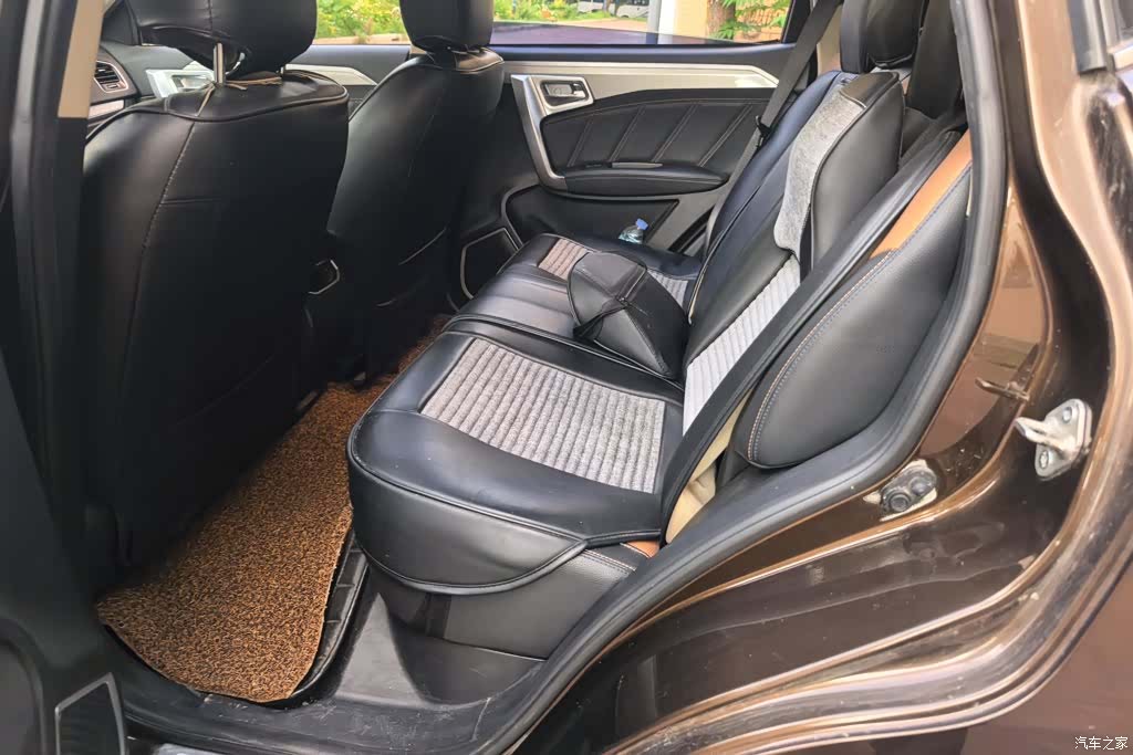 Geely X6, 2016 11