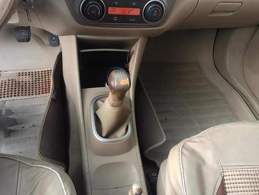 Nissan Sylphy 2015, фото 16