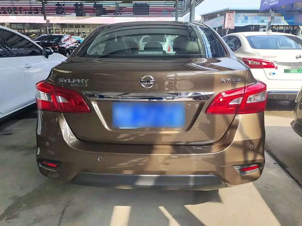Nissan Xuan Yi