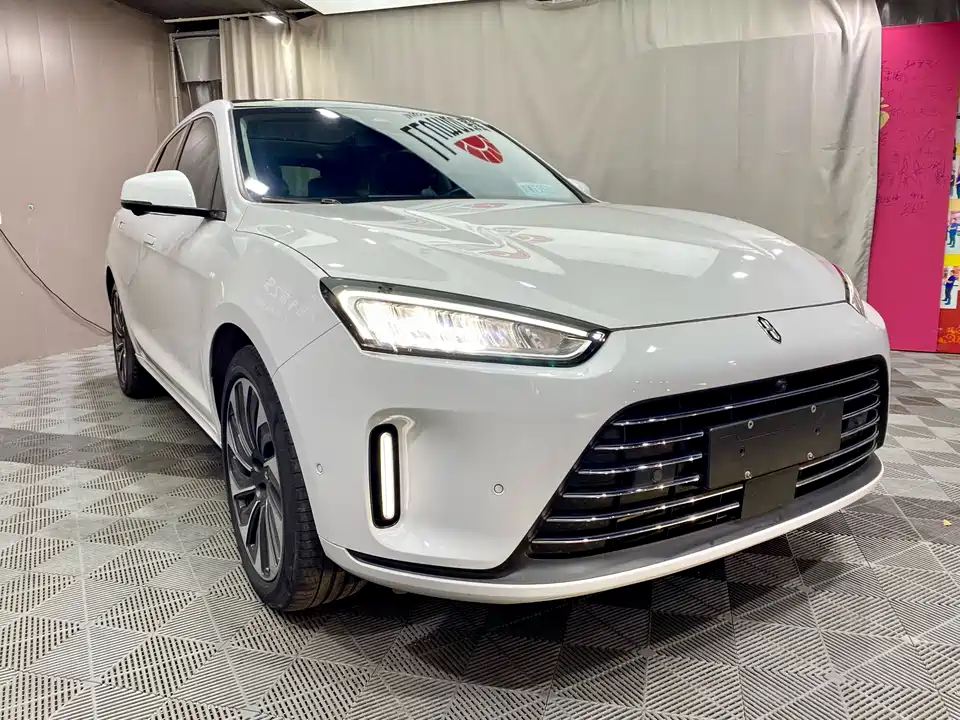 AITO Ask the world M5