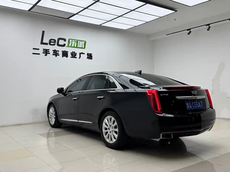 Cadillac XTS