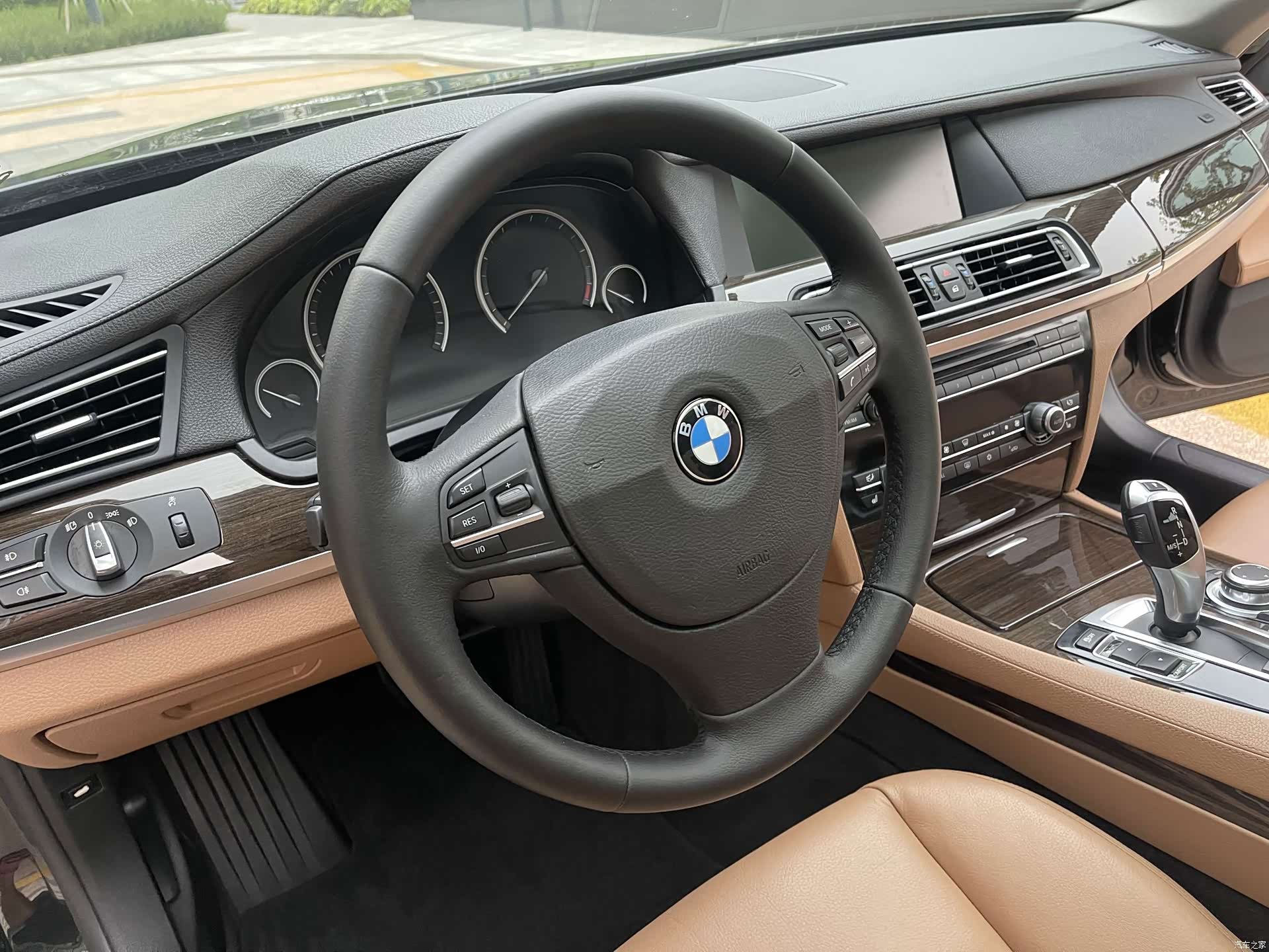 BMW 7 Series, 2012 13