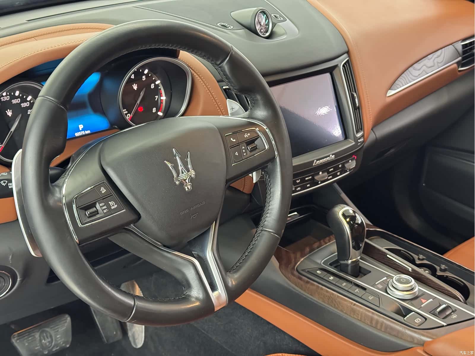 Maserati Levante, 2018 все фото