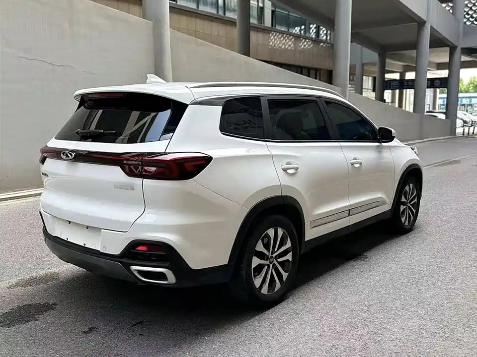 Chery Tiggo 8