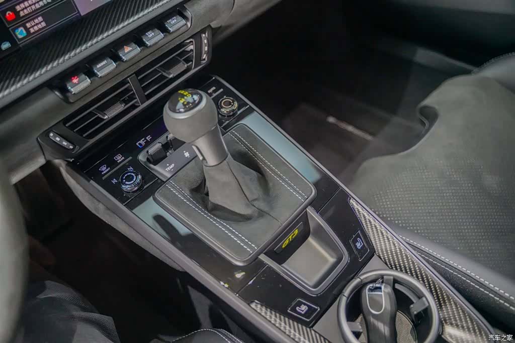 Porsche 911, 2026 18