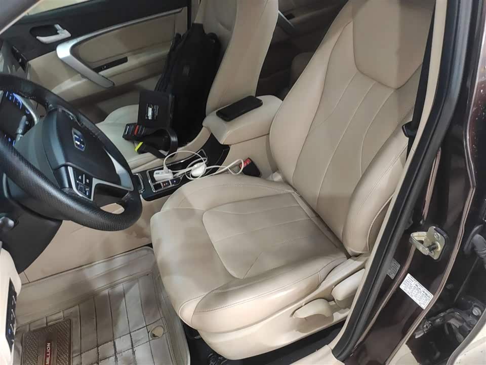 Geely Emgrand Geely Emgrand